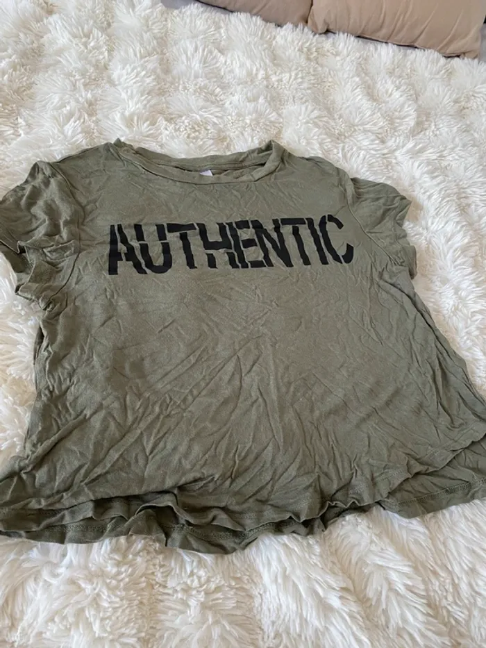 T-shirt court kaki H&M taille S - photo numéro 2