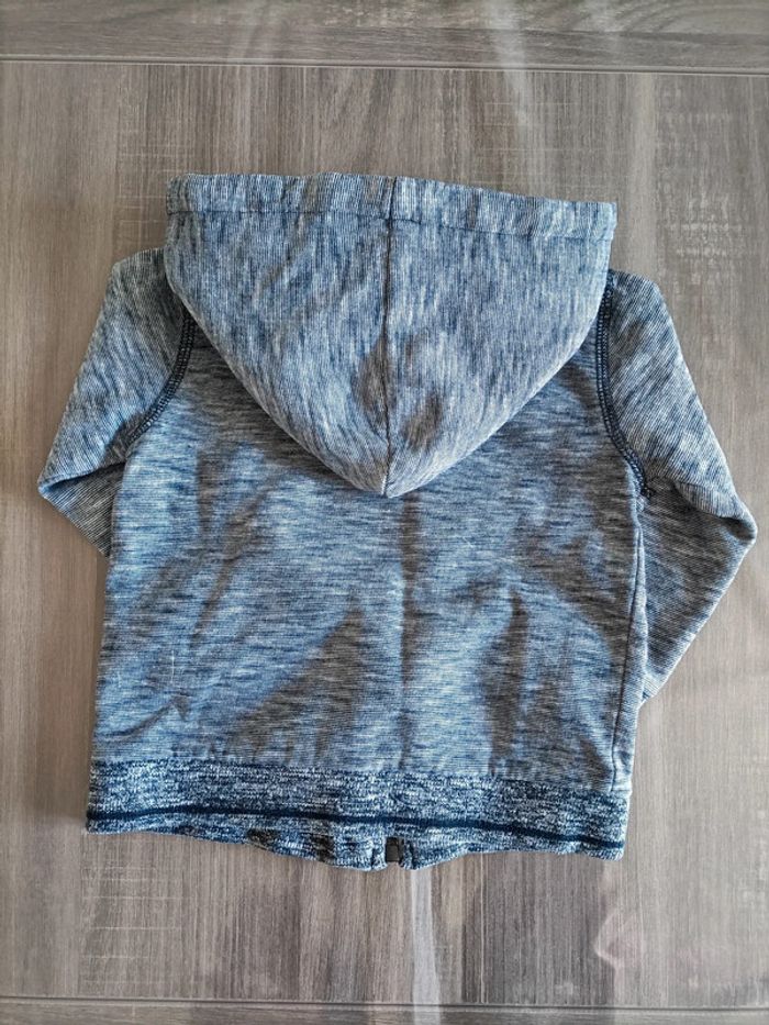 Gilet sweat zippé à capuche chiné Gémo 18 mois - photo numéro 2