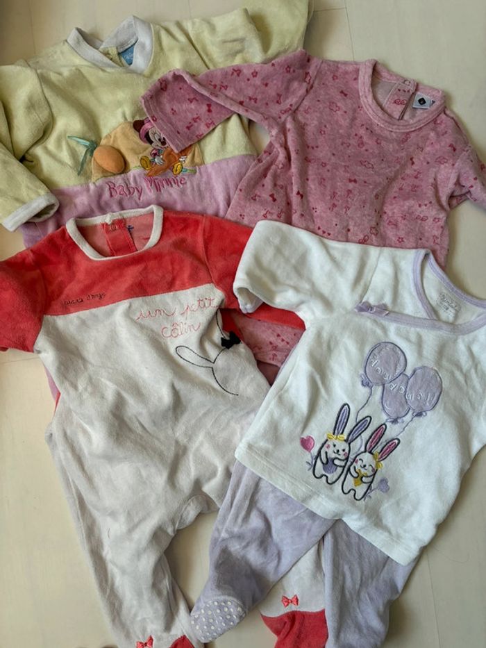 Lot vêtements fille 12 mois - photo numéro 9