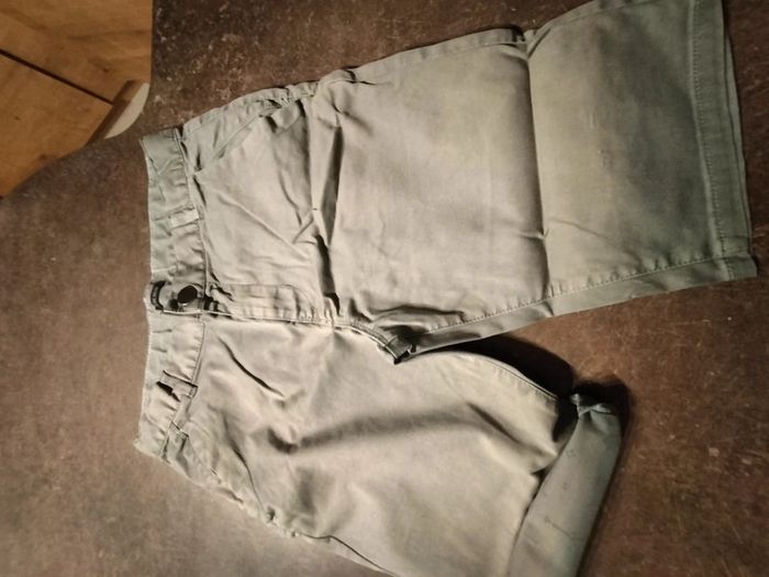 Lot de 3 bermudas en 16 ans - photo numéro 15