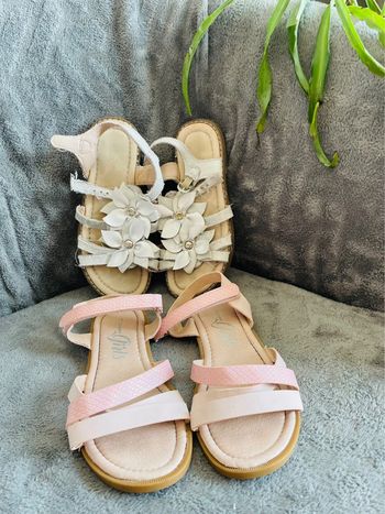 Lot chaussures sandales fille été