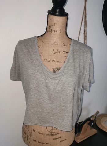 T-shirt.