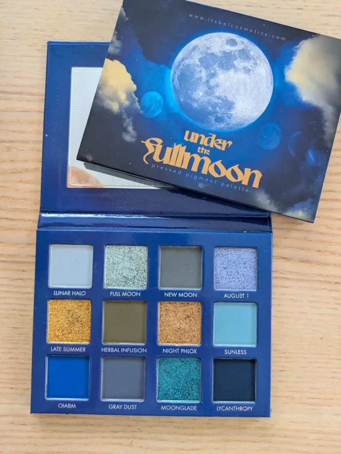 Palette Under the Full moon Its bel cosmetics