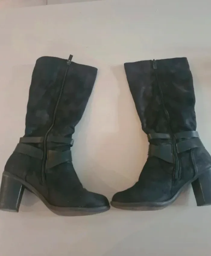 Jolies bottes zippées pointure 38 - photo numéro 3