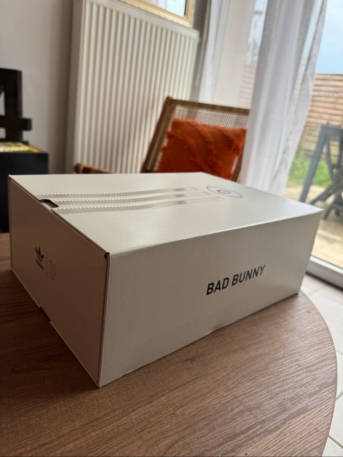 Adidas Bad Bunny Response CL - Neuf avec étiquettes, boite & sac - photo numéro 10