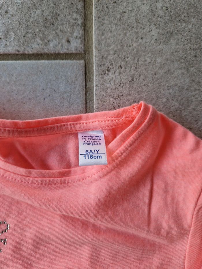 Tee-shirt 6 ans - photo numéro 2