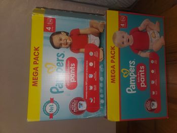Couches Pampers Pants taille 4