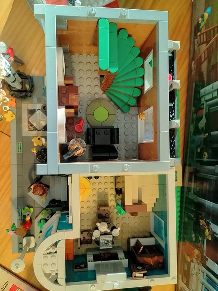 Lego 10270 Librairie -PAS d'ENVOI - 95 - photo numéro 5