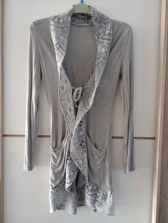 Gilet femme gris avec dentelle - photo numéro 2