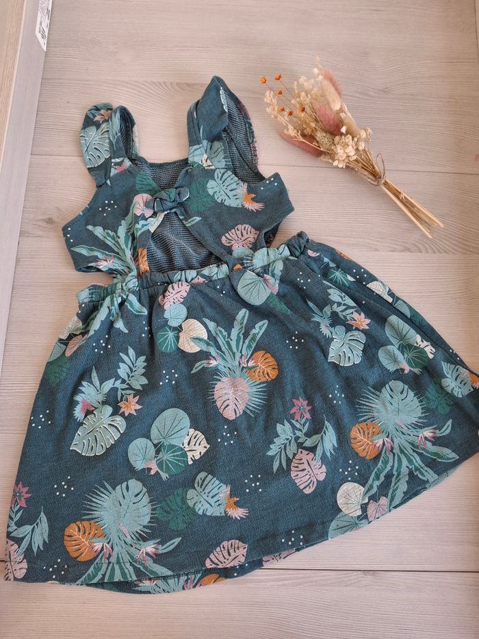 Robe fille tropicale verte Kiabi 5 ans - photo numéro 4