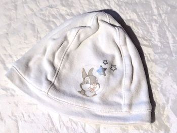 Bonnet Blanc Dessin Petit Lapin Etoiles Argentées Animal Vêtement Accessoire Petits Enfants Bébés