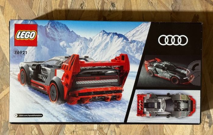 LEGO 76921 - Voiture de course Audi S1 e-tron quattro - photo numéro 2