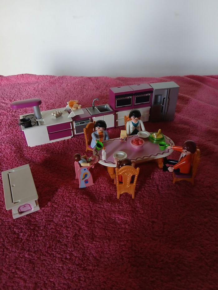 Cuisine playmobil  et ses accessoires - photo numéro 4