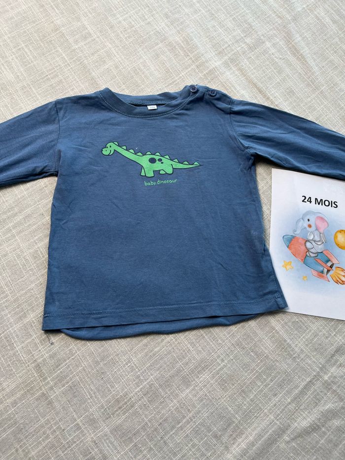 T-shirt dinosaure - photo numéro 2