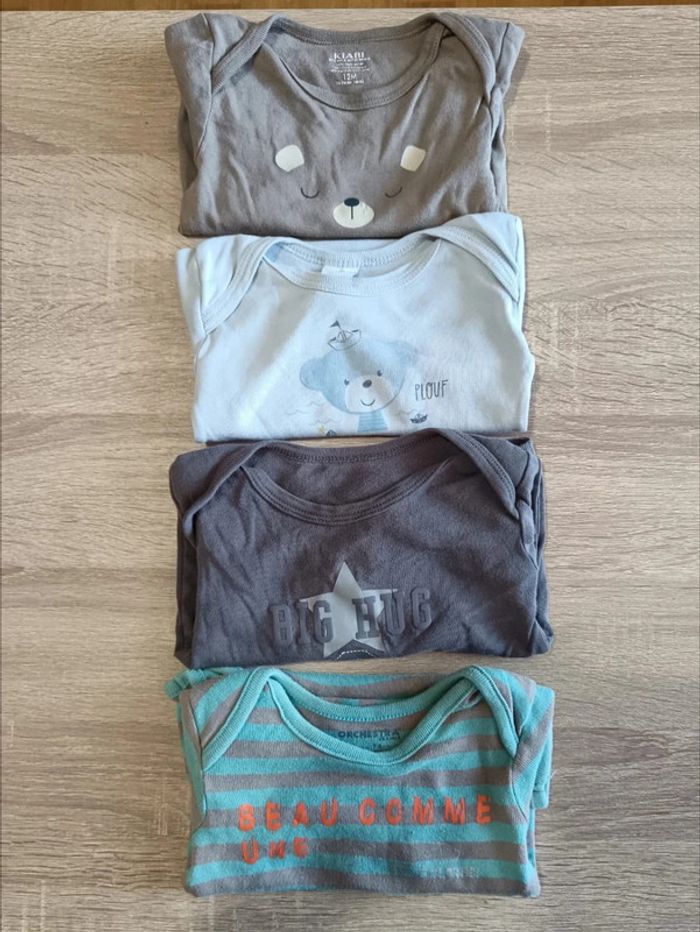 C44 Lot bodies 12 mois