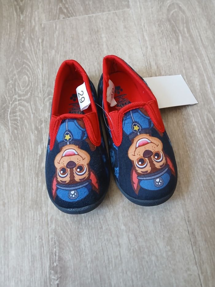 Chaussons neufs pat patrouille taille 29 - photo numéro 4