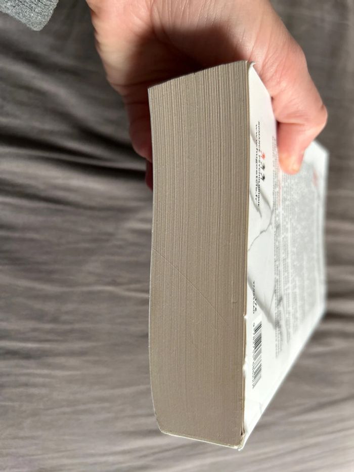 Livre colleen Hoover regretting you - photo numéro 4