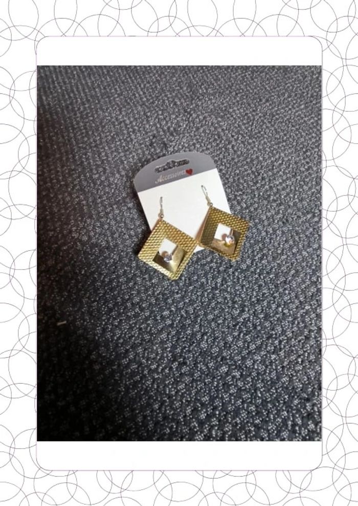 Boucle d'oreille - photo numéro 10