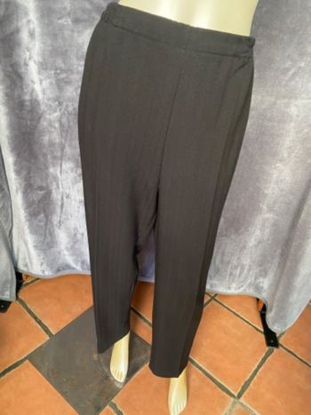 Pantalon classique  noir taille 4
