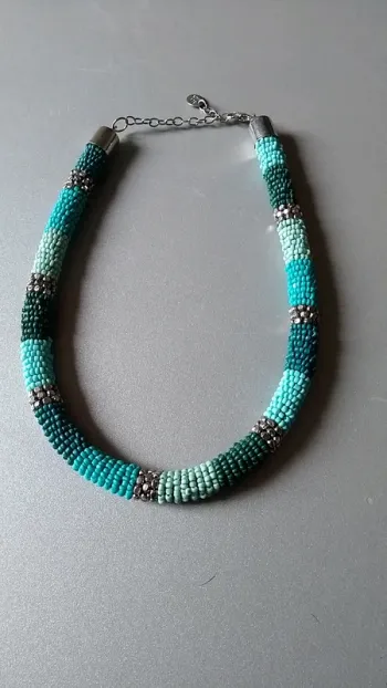 Collier Bala Boosté Monoprix vert en perles