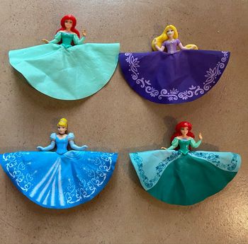 Lot figurines princesses Disney 