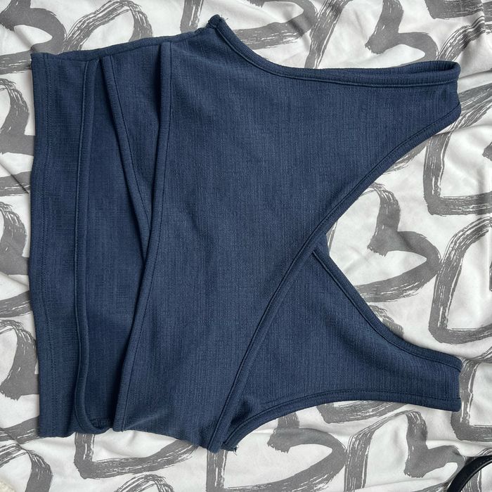 Top dos croisé - photo numéro 2