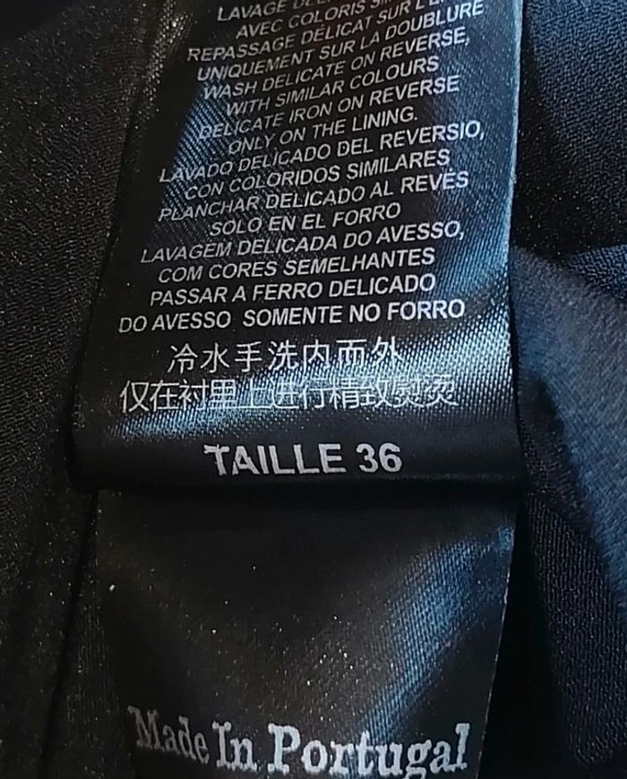 Robe courte fluide légère noir brillant Taille S Cop Copine - photo numéro 14