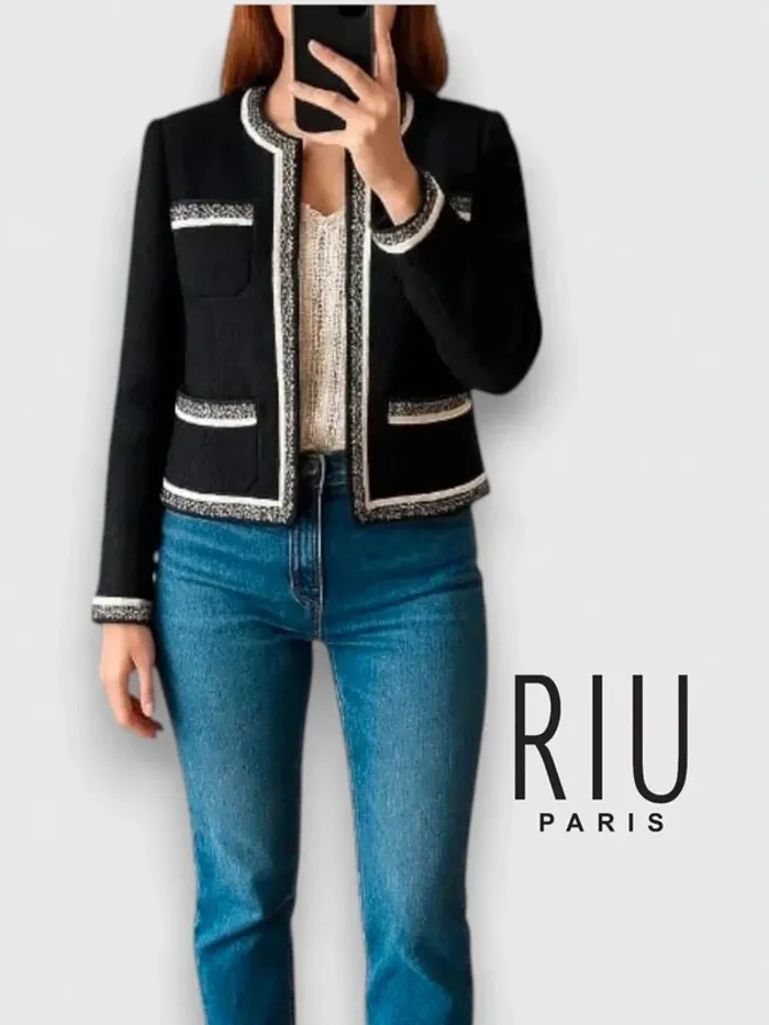.Blazer jaqueline riu noir liseré blanc fermeture à crochets 4 poches taille L