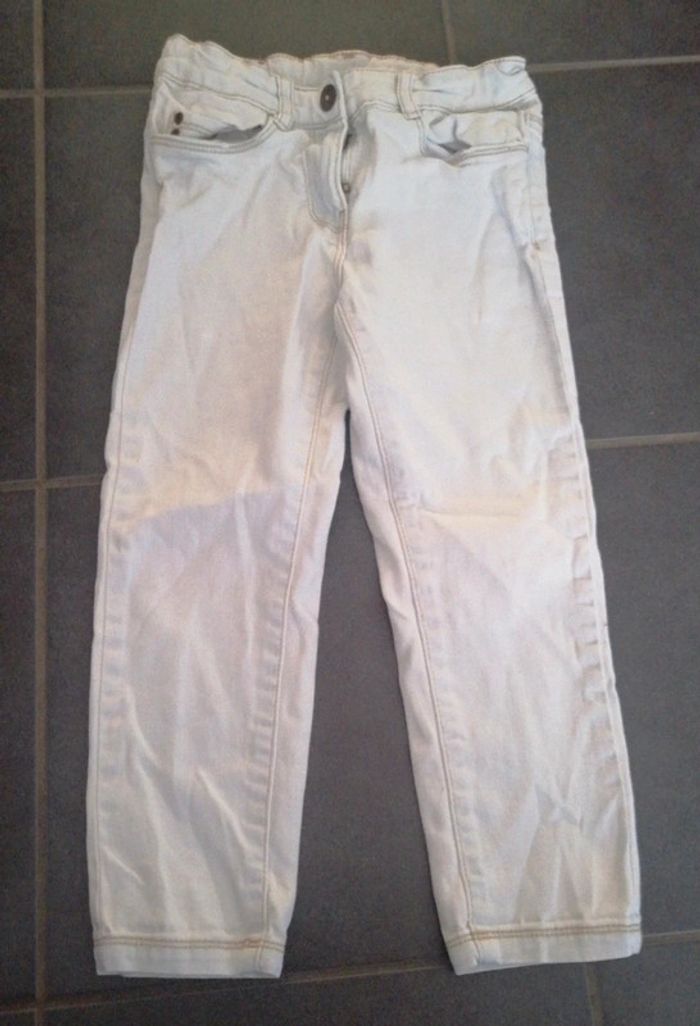 Pantacourt Jean 8 ans tape à l'œil