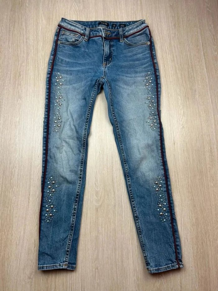 Jean Y2K Miss Me Ankle Skinny Perles et Clous Délavé Bleu Taille 26 US / 34 FR - photo numéro 2