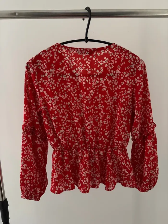 Blouse manche longue bouffant rouge à fleurs blanche - photo numéro 2