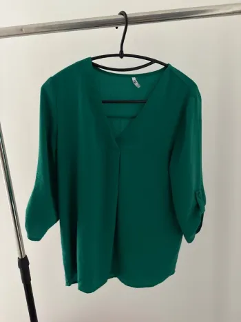 Blouse manche 3/4 vert col V
