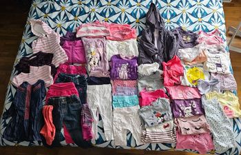 Lot vêtements fille 2 ans