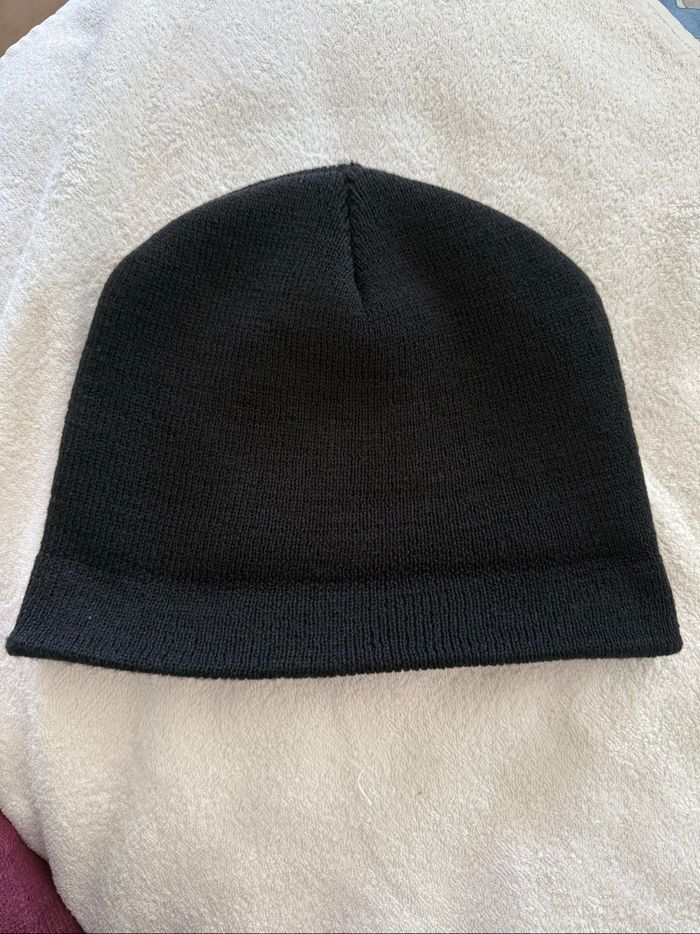 Bonnet pull and bear - photo numéro 2