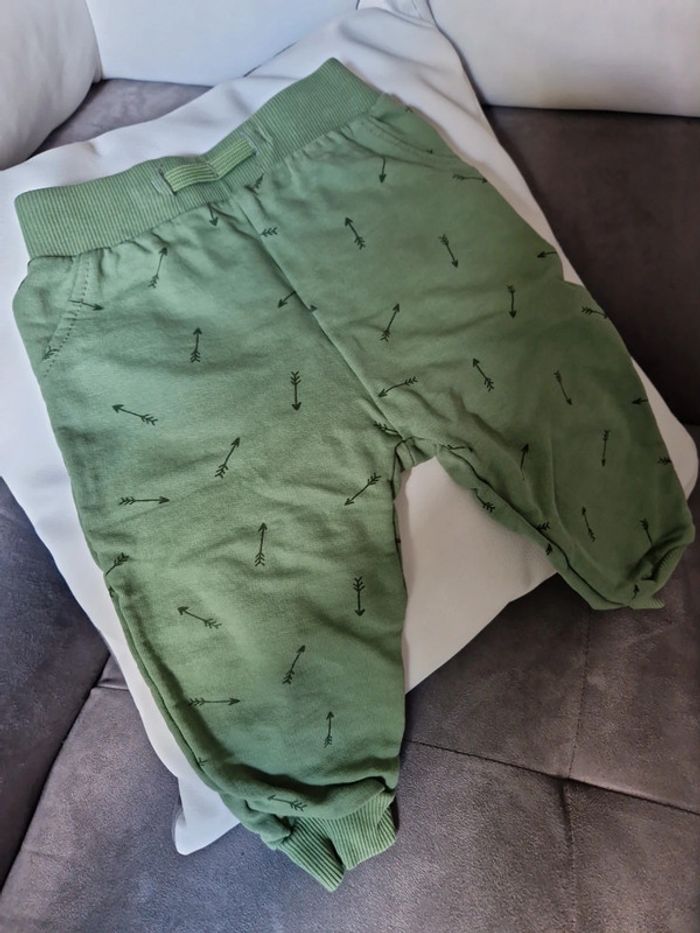 Pa talon jogging vert bébé 12 mois - photo numéro 2