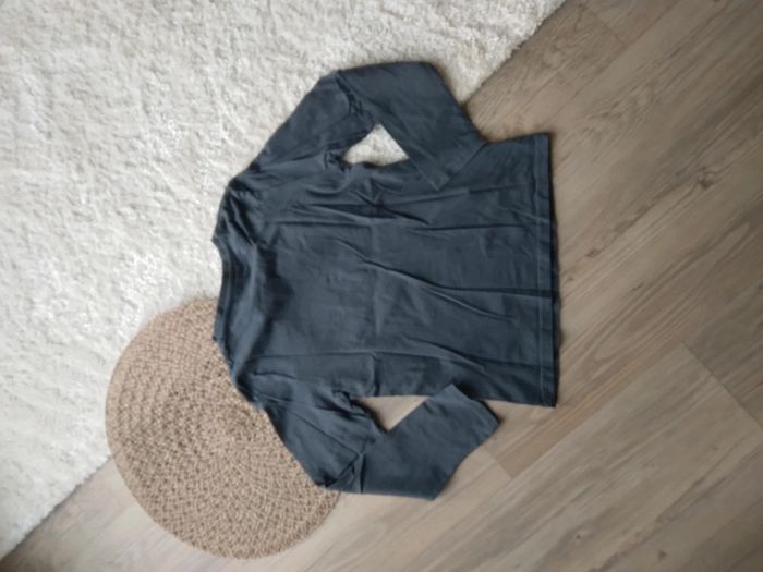 🌸Tee-shirt bleu avec imprimé sur l'espace 10ans a 1€🌸 - photo numéro 4