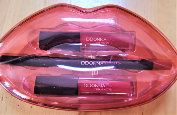 Set de Rouge à Lèvres "DDonna Beauty" - photo numéro 2
