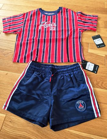 Ensemble Fille "Nike Jordan" PSG taille 9-10 ans Bleu- Rouge / Neuf avec Etiquette