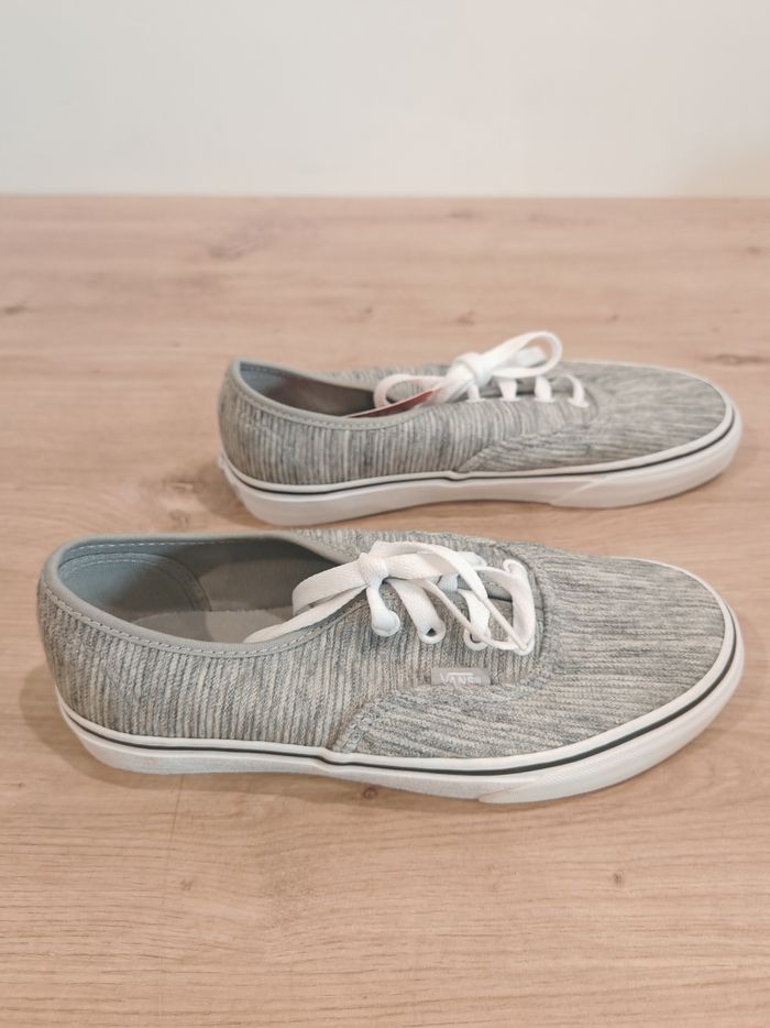 Vans taille 37, neuves - photo numéro 3