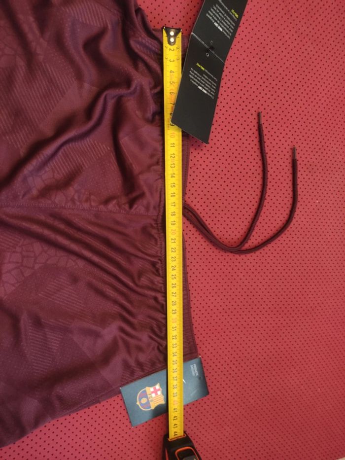 Short de foot FC Barcelone, Nike Authentique Officiel taille Adulte S Homme, Neuf - photo numéro 14