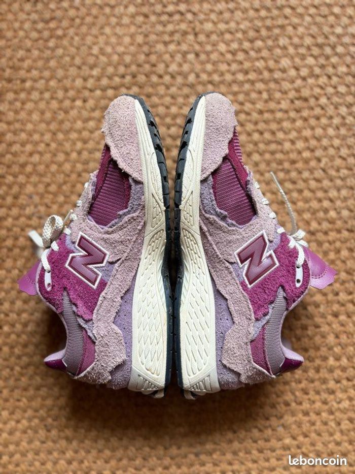 New balance 2002r rose 40 - photo numéro 3