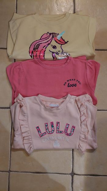 Lot 3 sweats