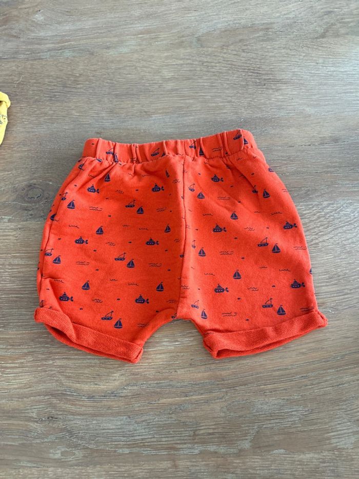 Short avec des petit bateau - photo numéro 2