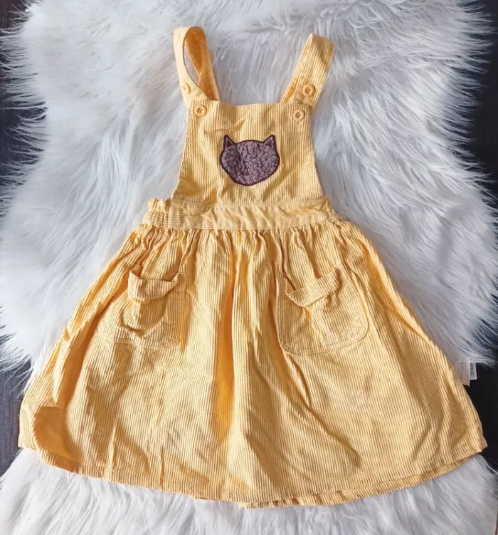 Robe salopette en velours côtelée vintage 6 ans N*0799