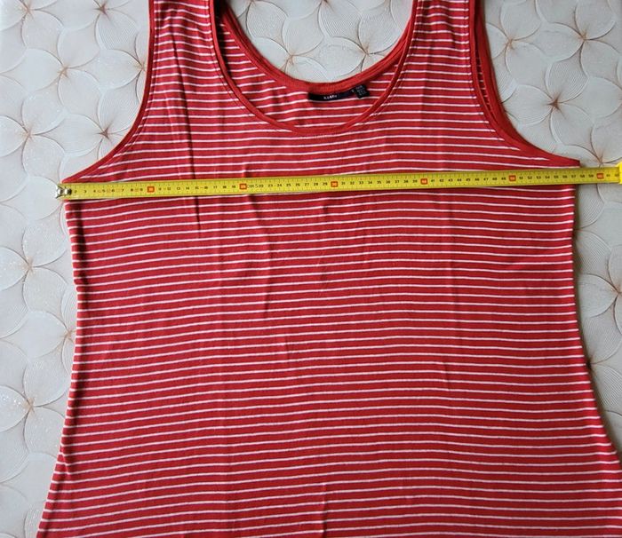 T shirt /haut sans manches taille Xxxl - photo numéro 4