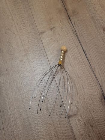 Masseur cuir chevelu