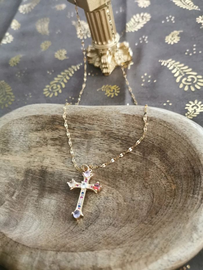 Collier et pendentif spirituel croix chrétienne