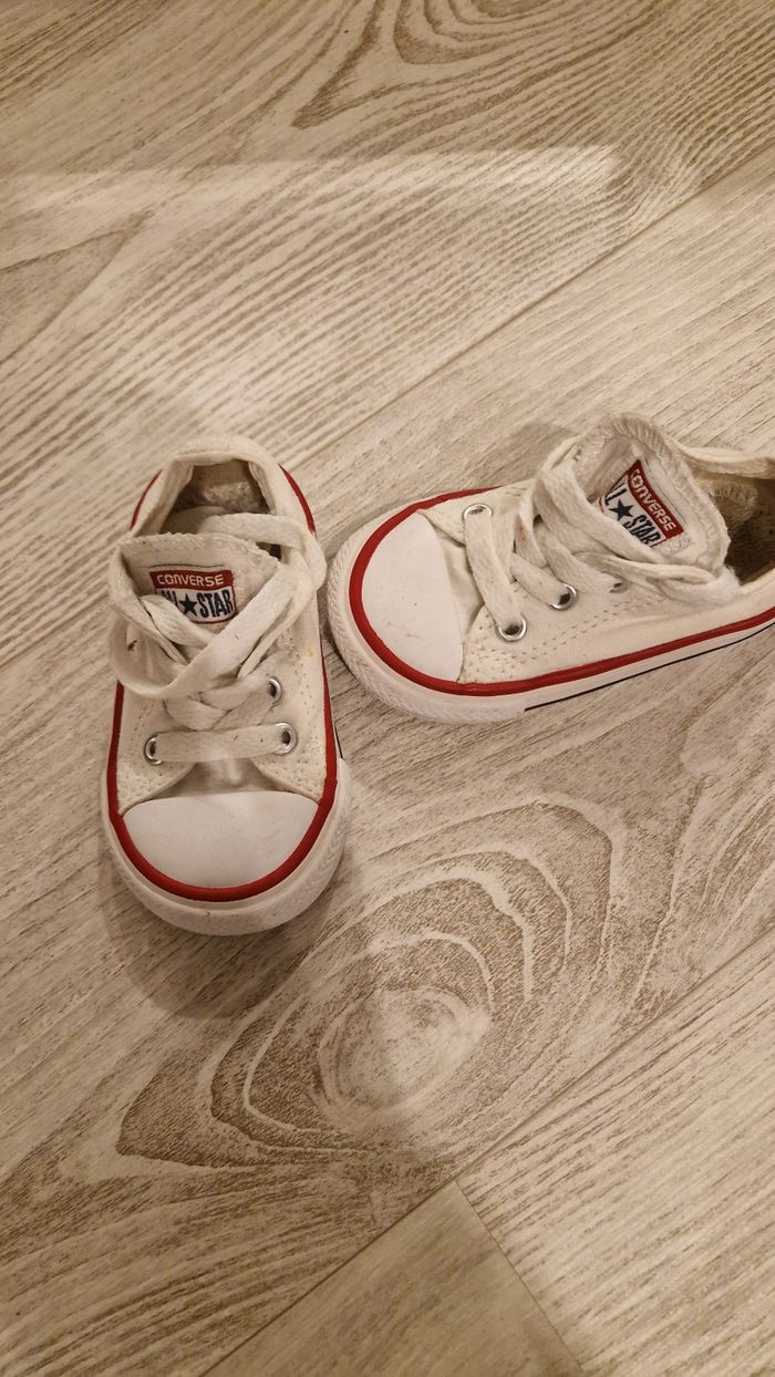 Converse basse blanche all star Pointure 20 - photo numéro 3