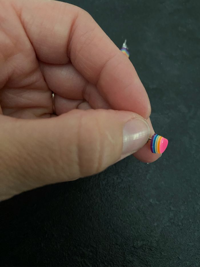 Boucles d’oreilles cœur multicolores - photo numéro 4