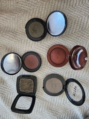 Lot de fards à paupières